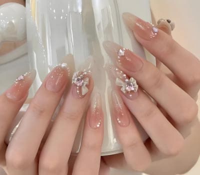 茵彩美甲
